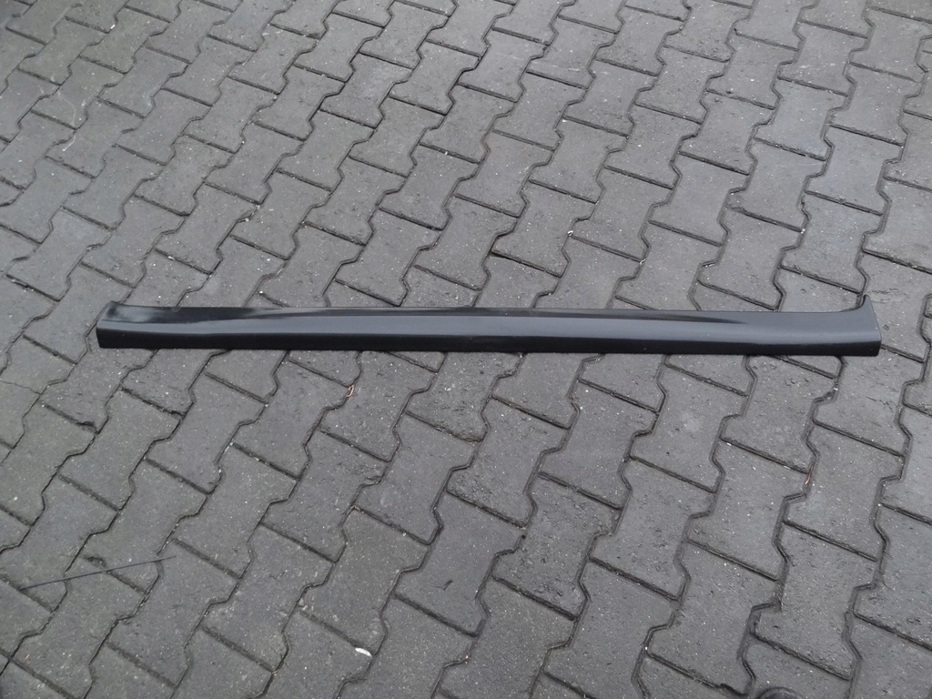 фото №1, Suzuki celerio 2018 молдинг порог порог правая оригинал