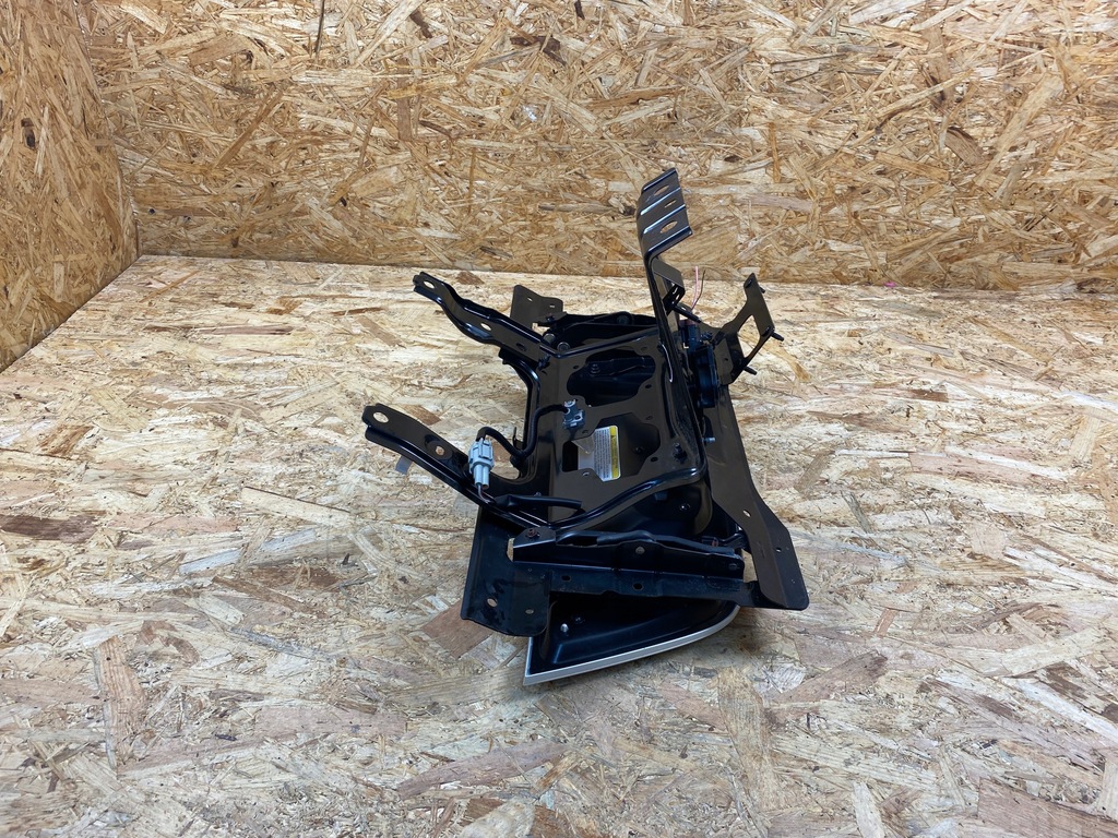 фото №8, Крышка разъём зарядки nissan leaf ii код лакокрасочного покрытия: qab 2017-