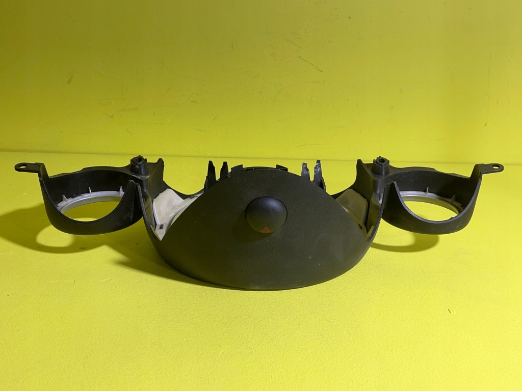 Mini clubman r55 obudowa/ramka спидометра Доставка