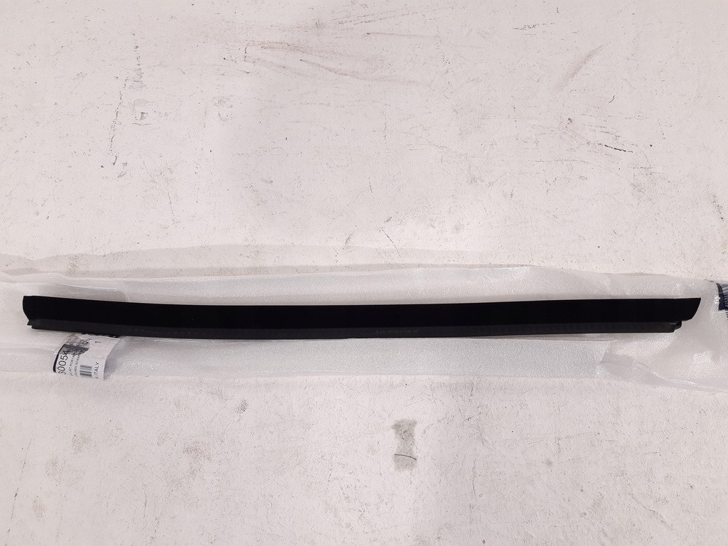 фото №1, Ліва прокладка двері maserati ghibli