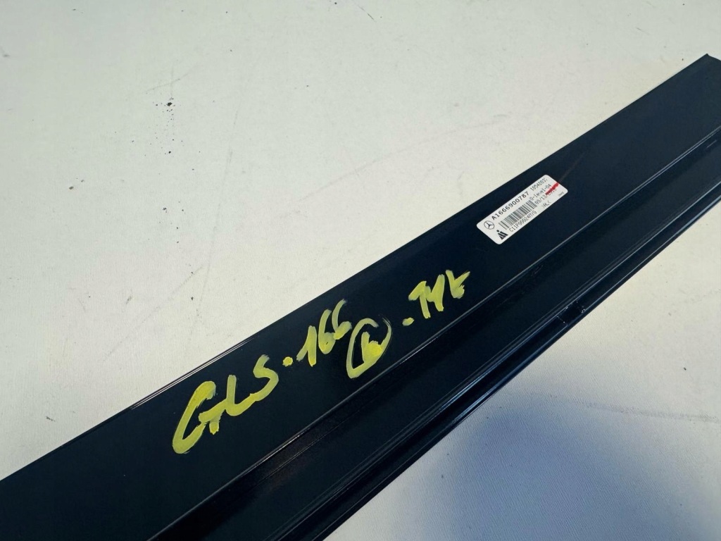 фото №5, Mercedes молдинг стійка двері задні ліва a1666900587 ml gl gle gls 166