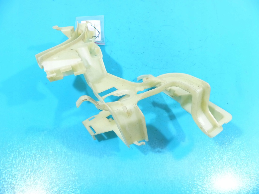 фото №1, Кронштейн замка правий перед vw passat cc lift