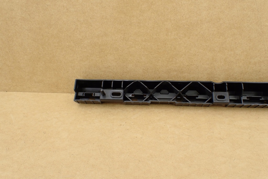 Volvo xc90 2 14- кронштейн накладки порога правый  задний задняя 32216526 оригинальный номер Цена