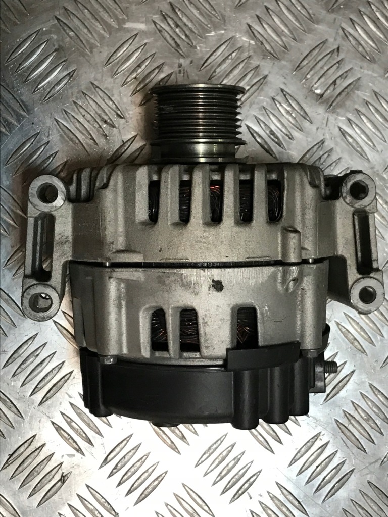 Купить Генератор mercedes cls 218 a 0009067500