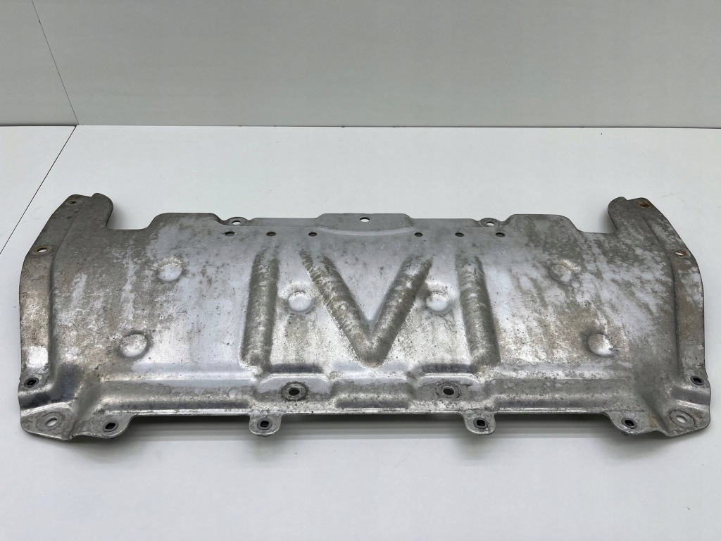 фото №1, Bmw 5 g30 g31 22r. плита захист pod двигун 6868620