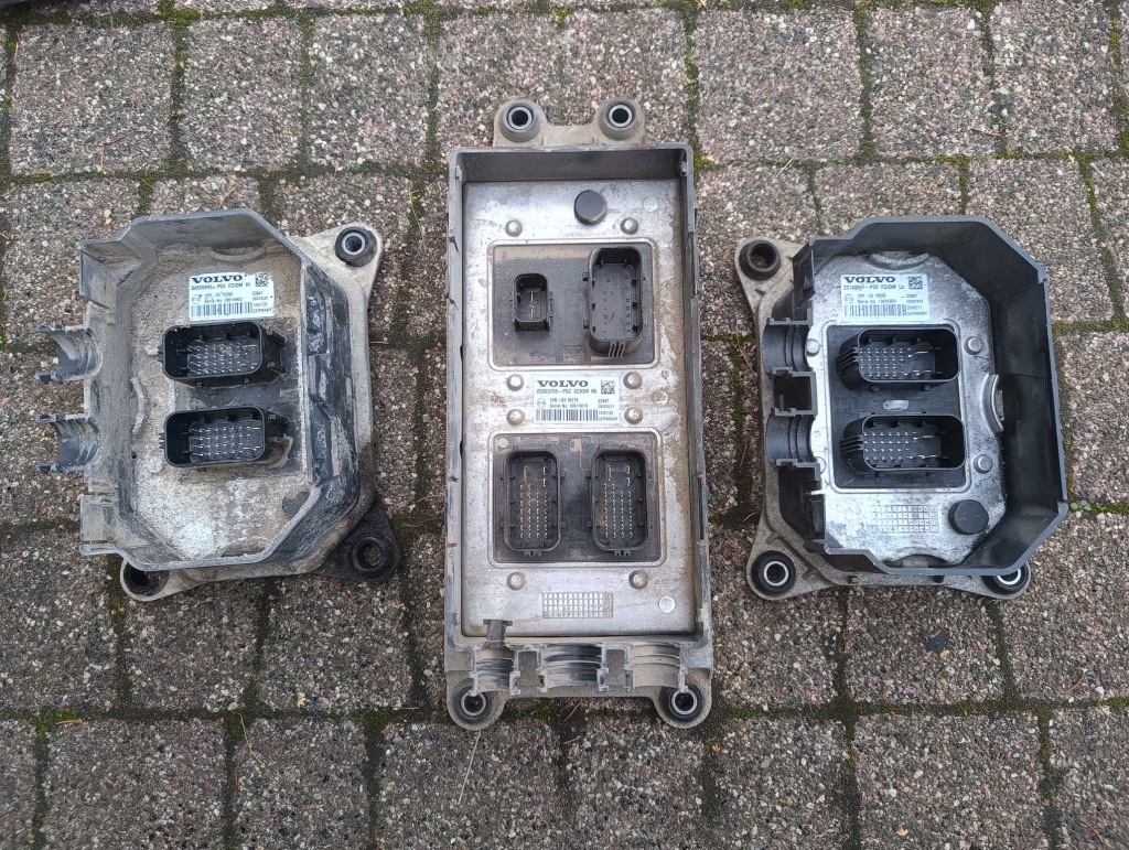 фото №1, Модуль освещение оригинальный номер volvo fh4 блок управления света 23140887