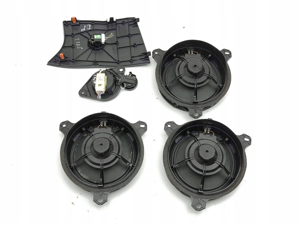 фото №9, Toyota corolla e210 e21 2022 набор аудио