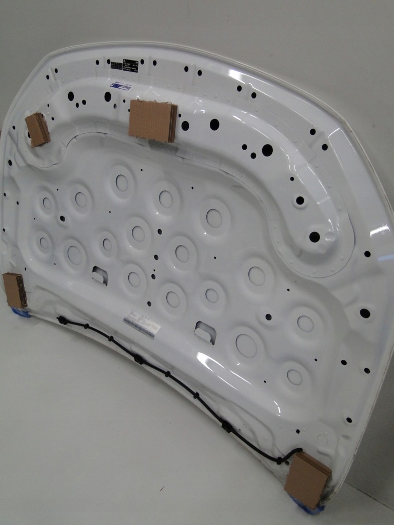 Mercedes капот кришка двигуна білий 149 glb 247 x247 Ціна