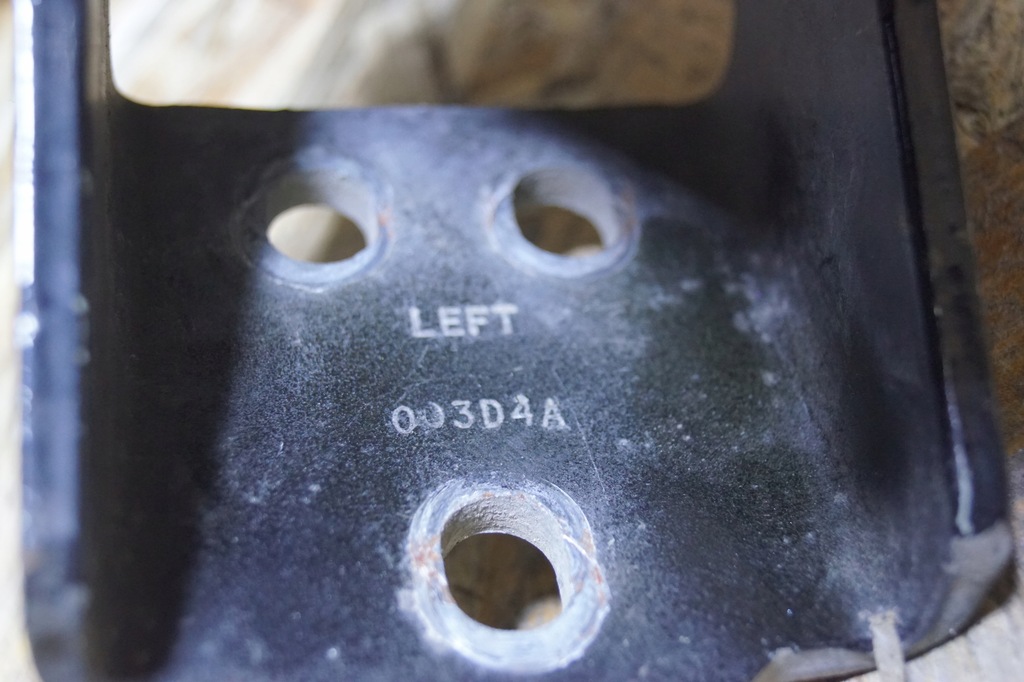 фото №8, Петля капот лівий hummer h2