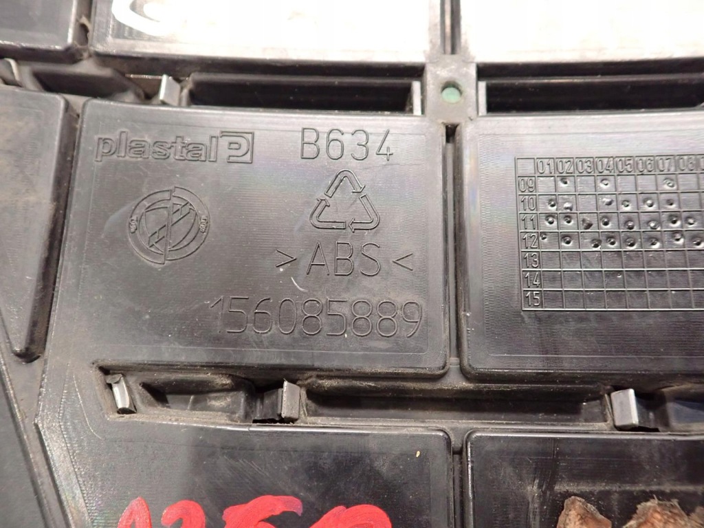 Решітка радіатора alfa romeo giulietta рестайлінг  2013- 156085889 Доставка