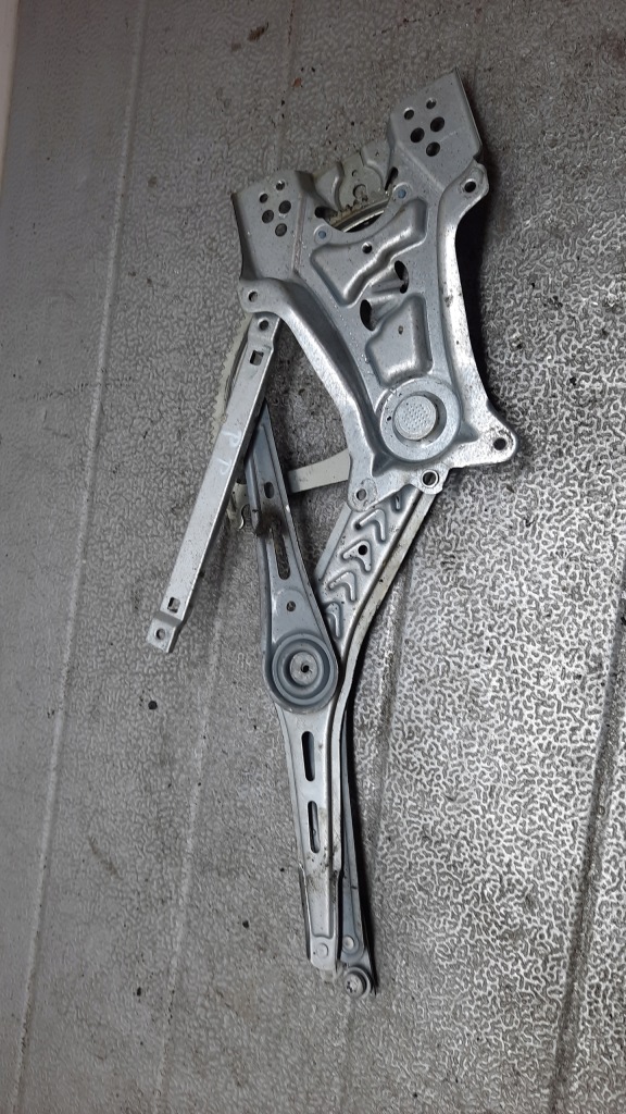 Купить Подъемник стекло правый перед opel vectra c 2.2b 02r 9178986