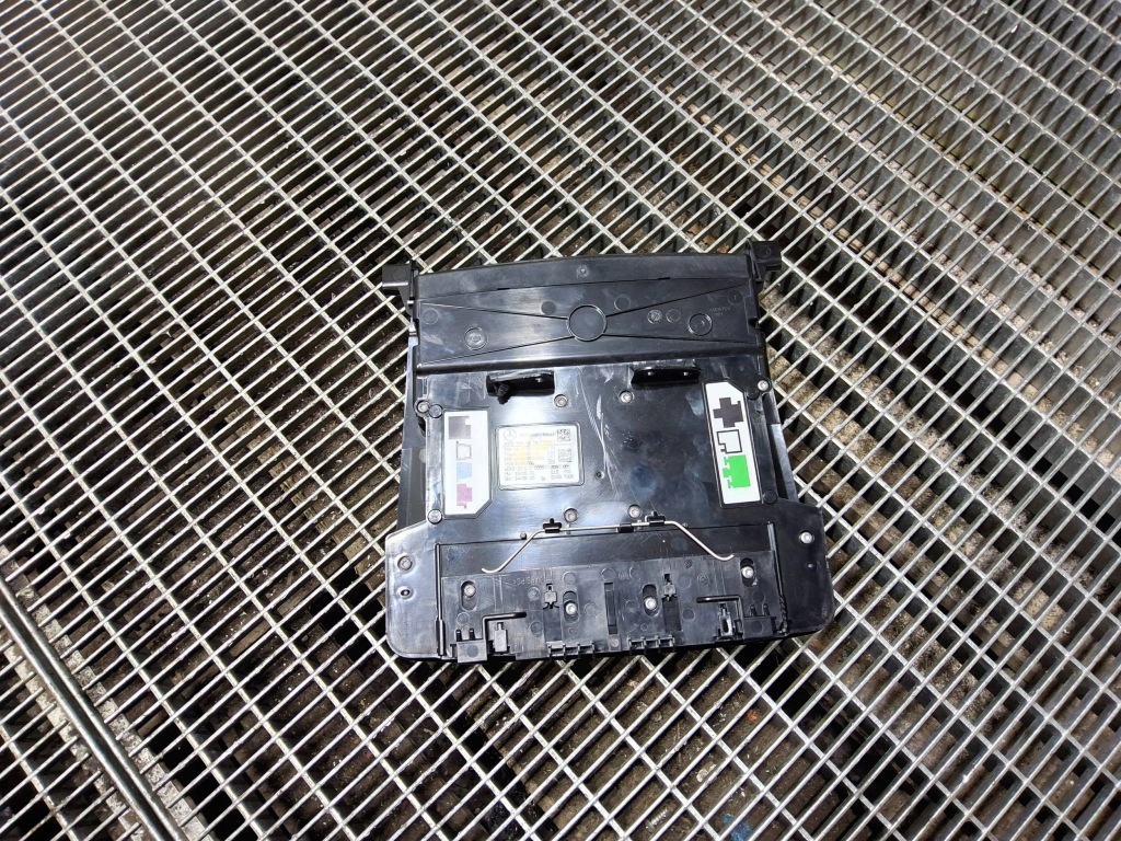 Лампа потолочная mercedes-benz b w246 w242 a0009004108 с Разборки