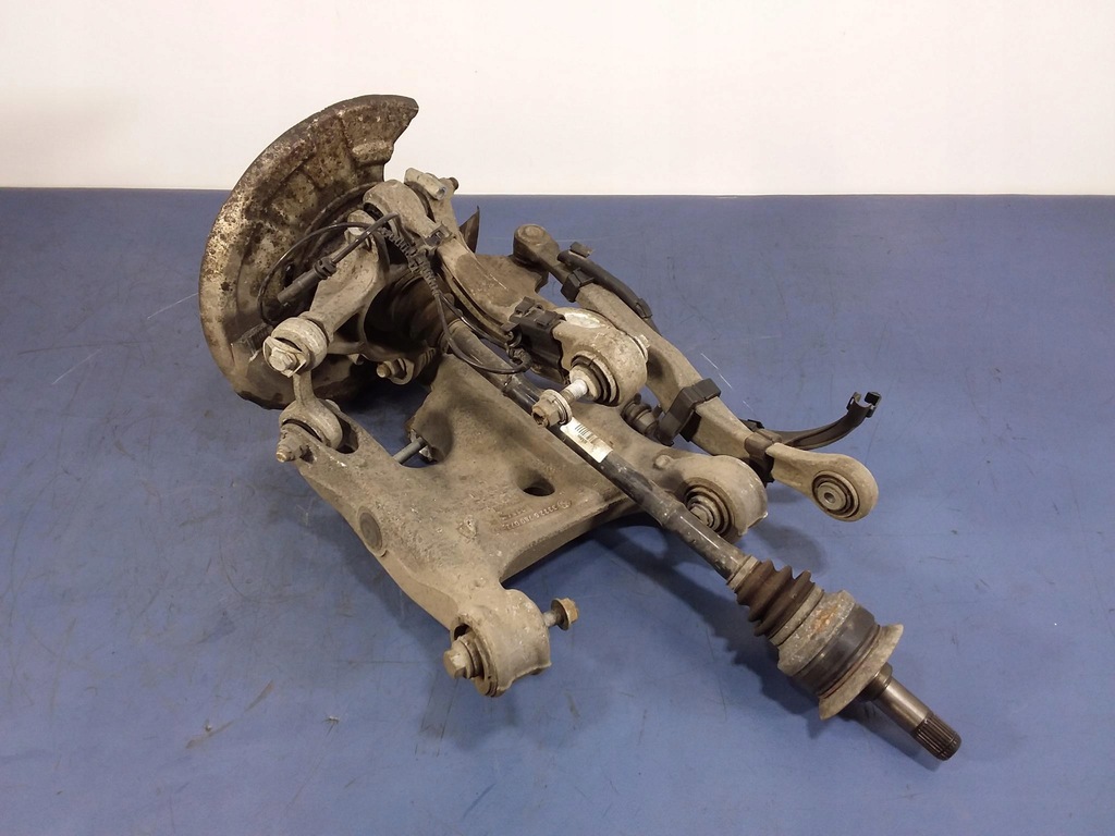 фото №7, Bmw 5 f11 525d поворотный кулак ступица правая задняя 6796100