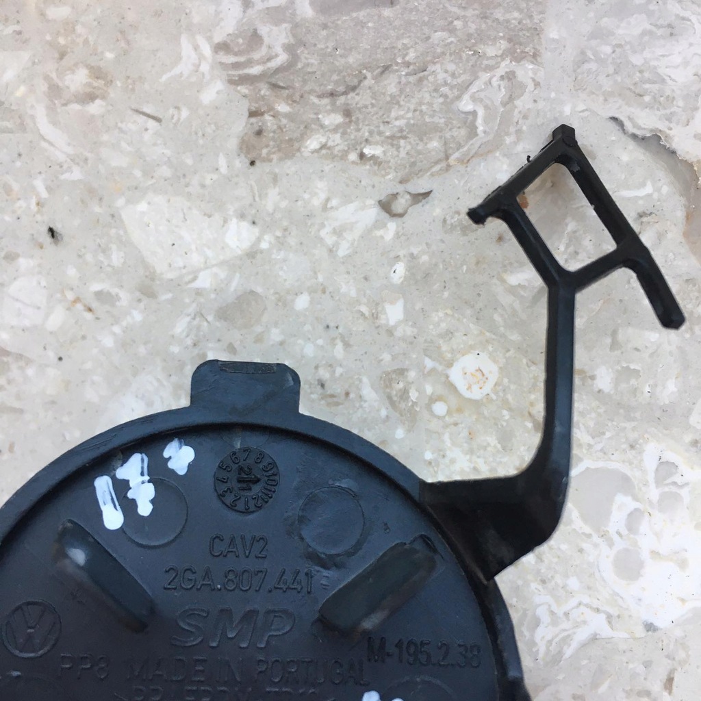 фото №4, Vw t-roc 2017- заглушка бампер задняя 2ga807441