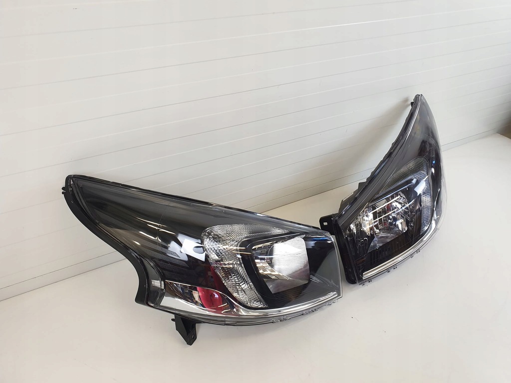 фото №2, Лампа передняя led левая правая opel vivaro b nowa