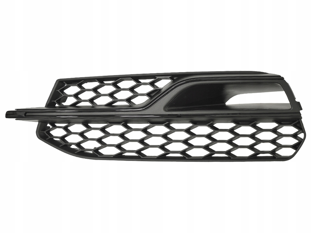 фото №1, Audi a3 8v 2012-2016 решітка радіатора бампера ліва s3