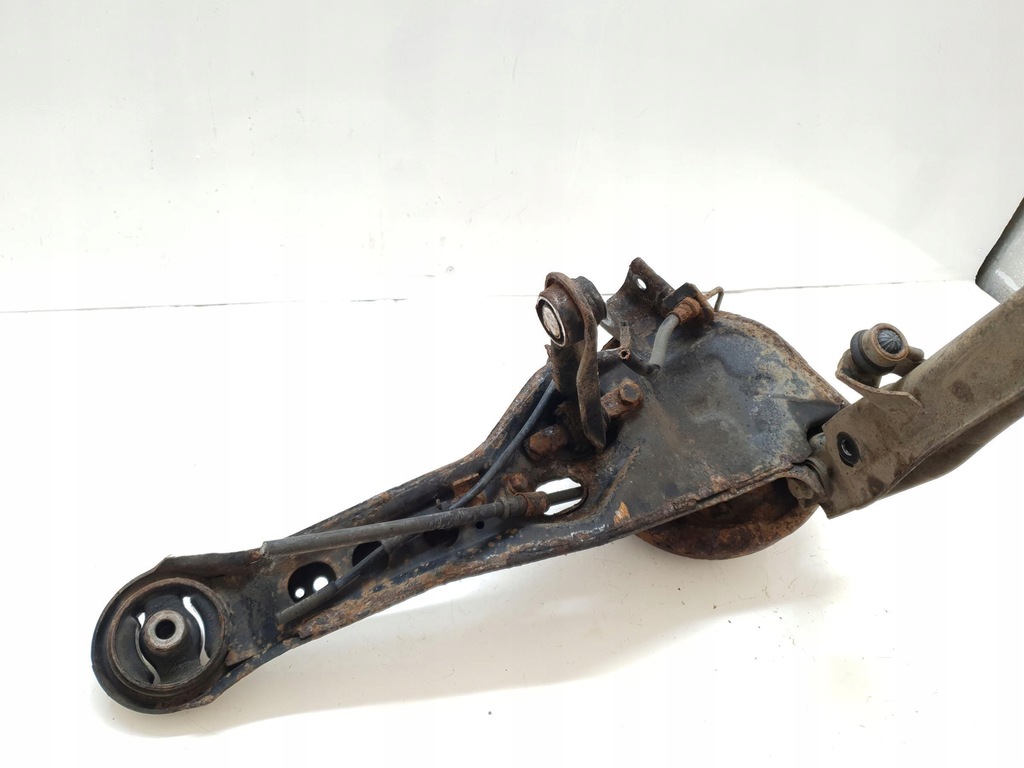 фото №5, Поворотний кулак права задня ступиця mitsubishi carisma