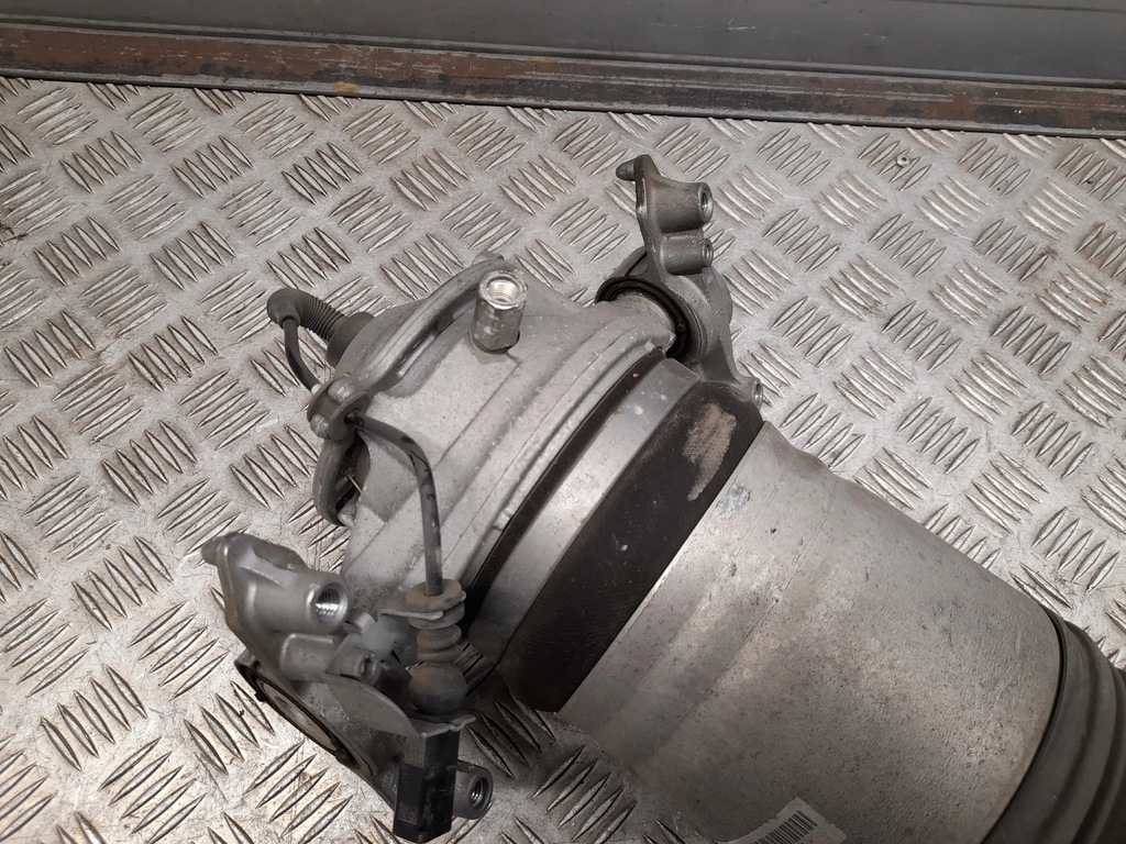 фото №10, Porsche cayenne 7p5616504ae задня права амортизатор