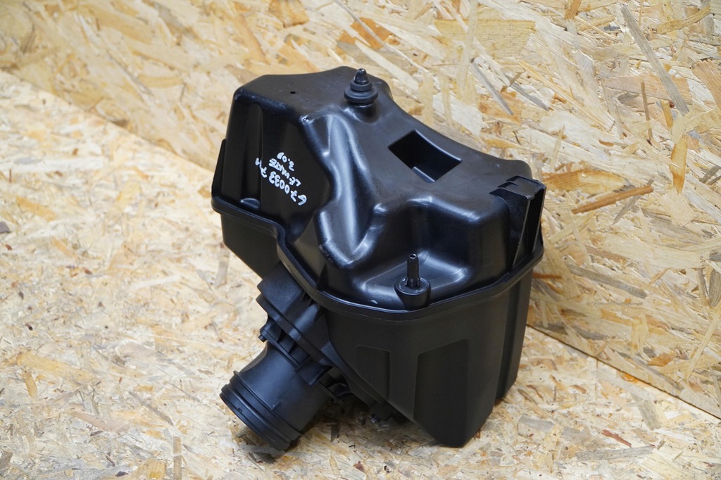 фото №8, Корпус фільтра повітря 670033791 levante 3.0 d оригінал 16-