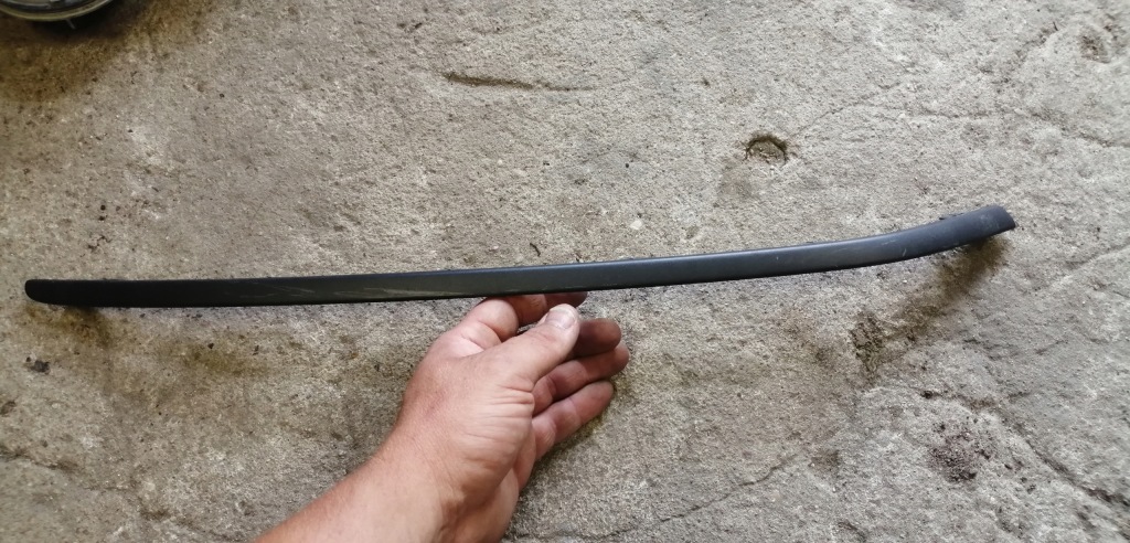 фото №1, Vw passat b7 молдинг бампера права перед 3aa853764