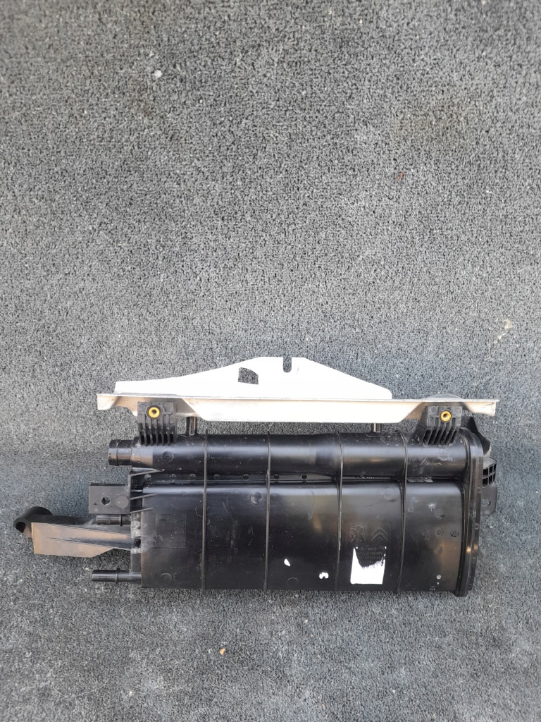 Купити Фільтр вугільний peugeot 3008 ii рестайлінг  1.2 pure tech