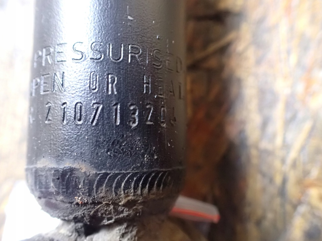 фото №12, Амортизатор правый задняя renault clio v 1,0 tce 2021r 562103002r 8613