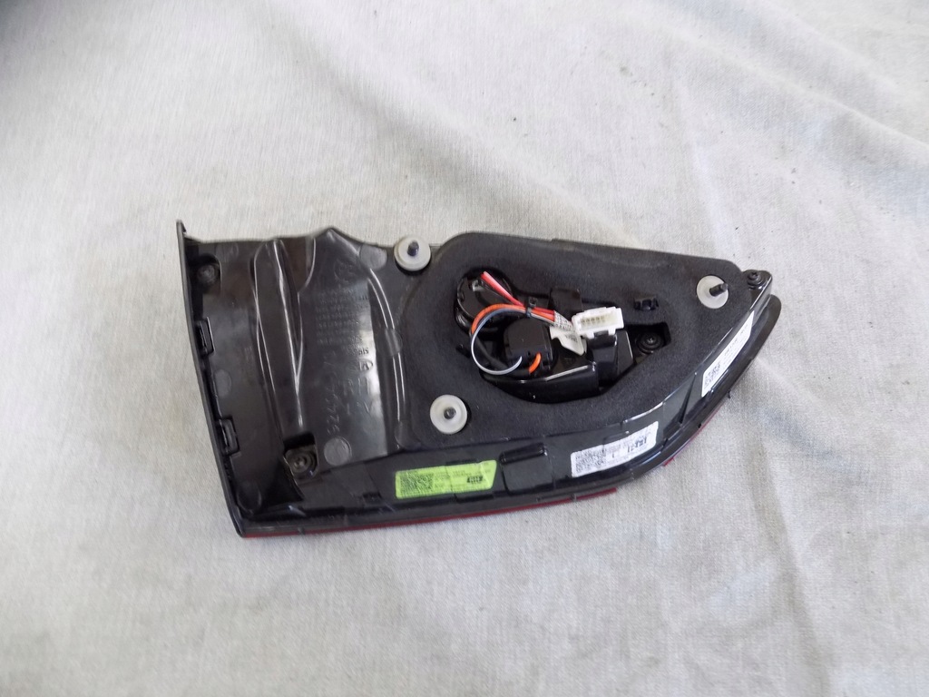 фото №9, Kia ceed iii kombi лампа задня задня права w кришка led 92404-j7150