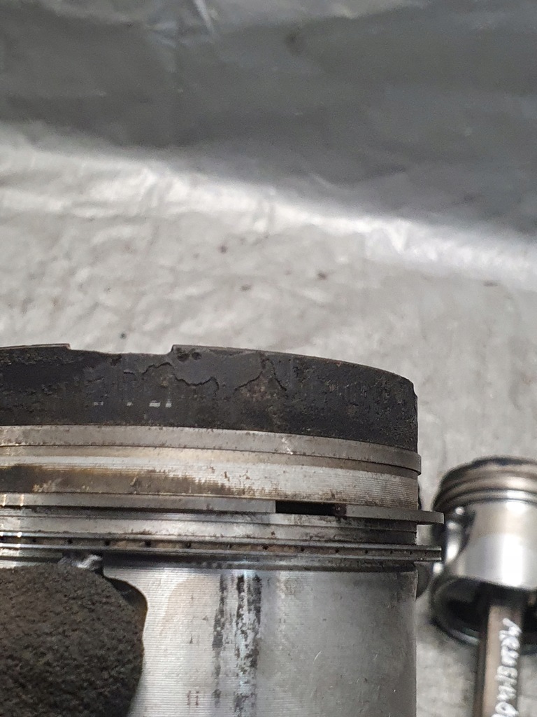 фото №5, Шатун i поршень 1szt. opel vivaro a 11r. 2.5d