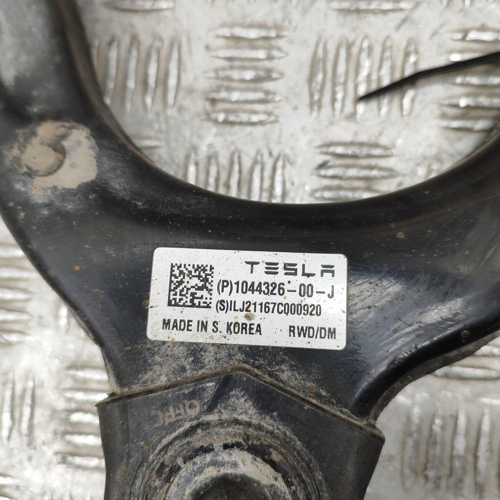 фото №10, Tesla model 3 2019 перед сторона правая верхний рычаг передний