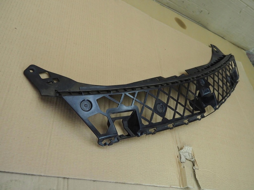 фото №6, Mercedes b-klasa w247 верхній підсилювач бампера