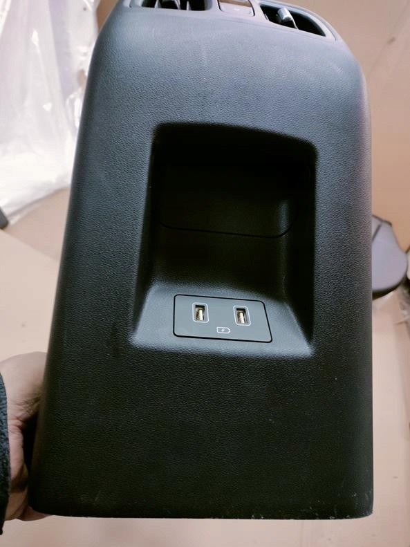 фото №14, Hyundai tucson iv подлокотник 84680-n7100 оригинал хороший