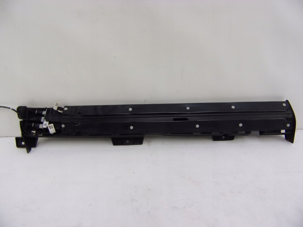 Купить Chrysler pacifica 16- датчик открывания дверь правый  68228796ad