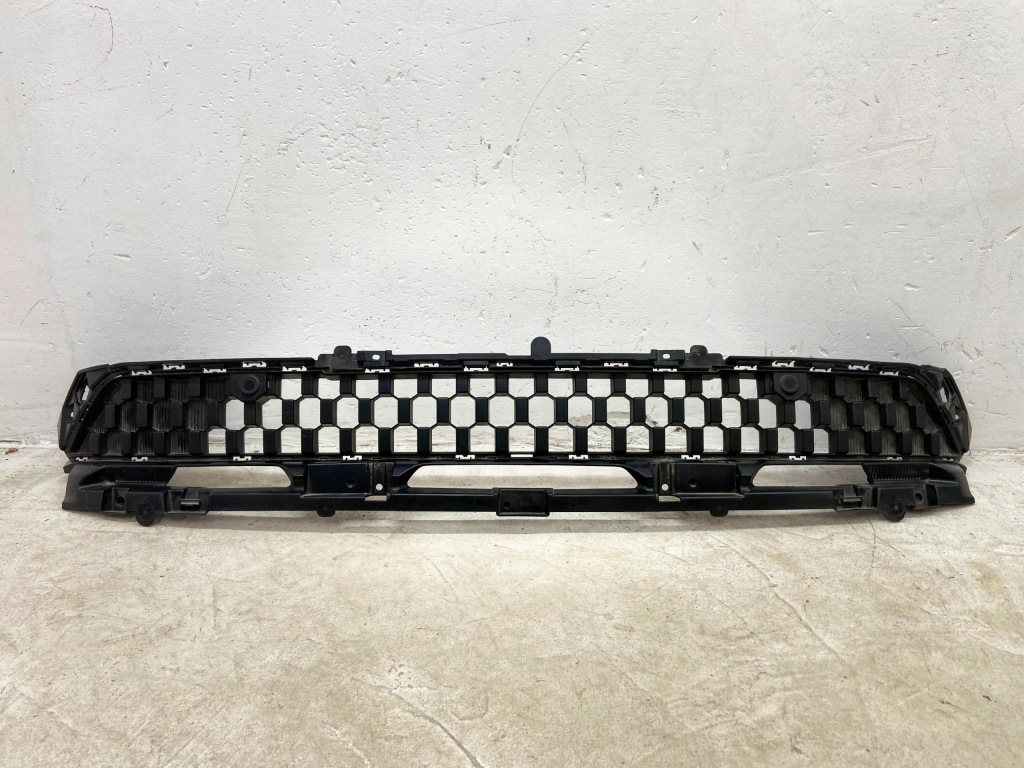 фото №1, Решётка средняя бампера перед renault austral rs line e tech