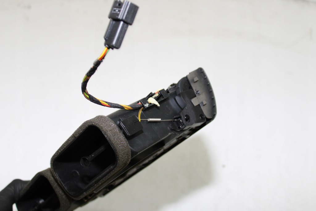 фото №6, Bmw e38 решётка обдув средняя бежевая pod климатроник