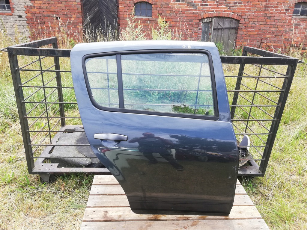 фото №1, Дверь задние правое dacia sandero i 08-12 stepway