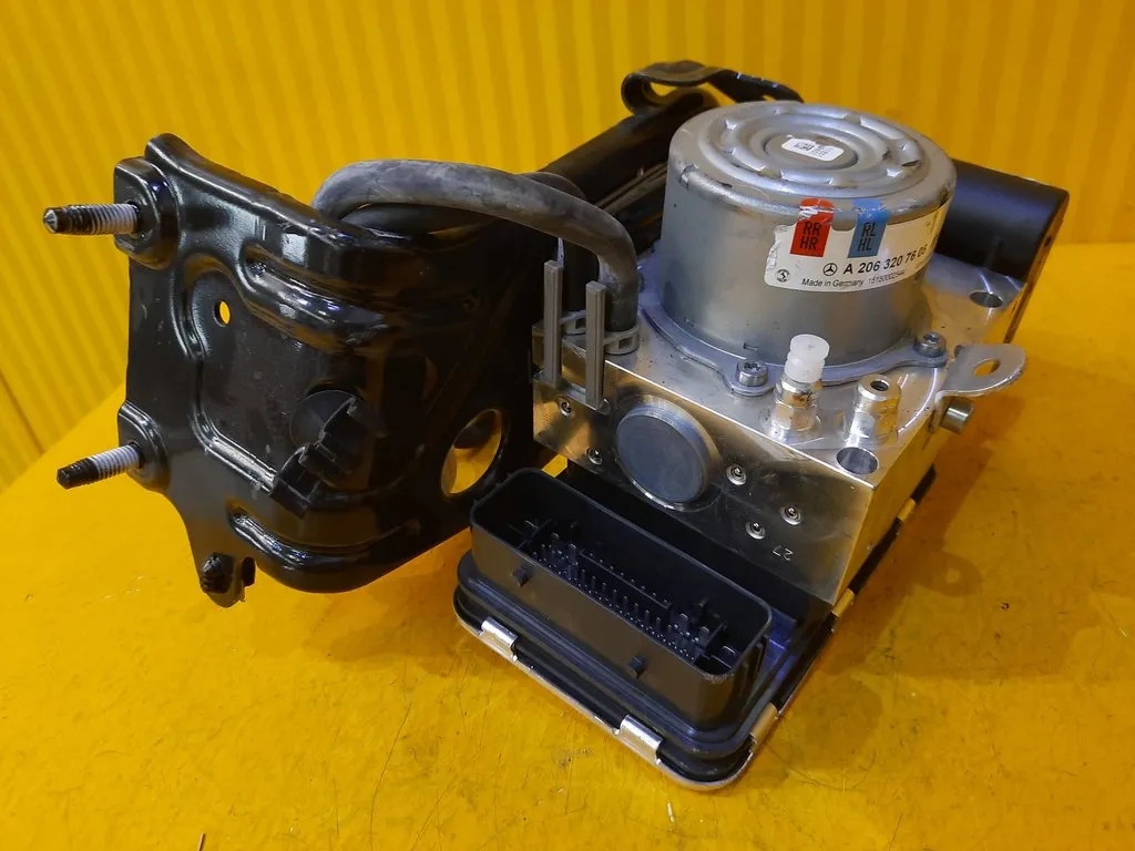 фото №1, Mercedes w206 компрессор airmatic a2069010708