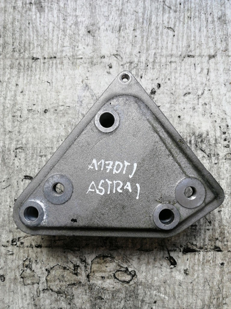 фото №1, 3771 кронштейн двигателя opel astra j a17dtj