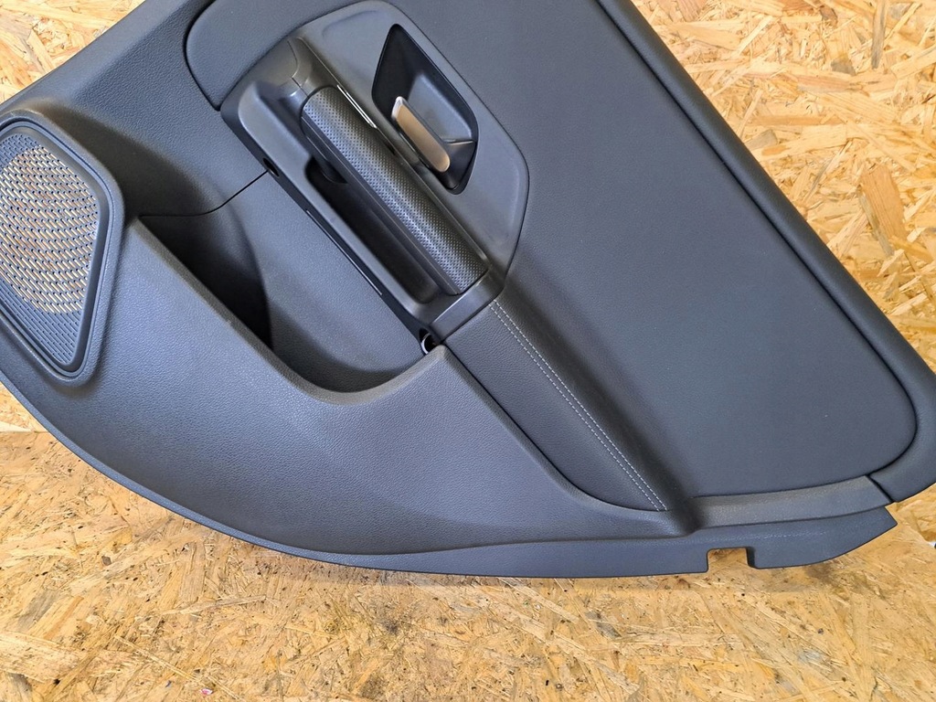 фото №4, Mercedes w247 обшивка двері лівий задня задній b-klasa