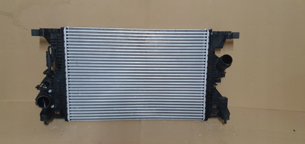 Купить Интеркулер mercedes cla 118 2475006200