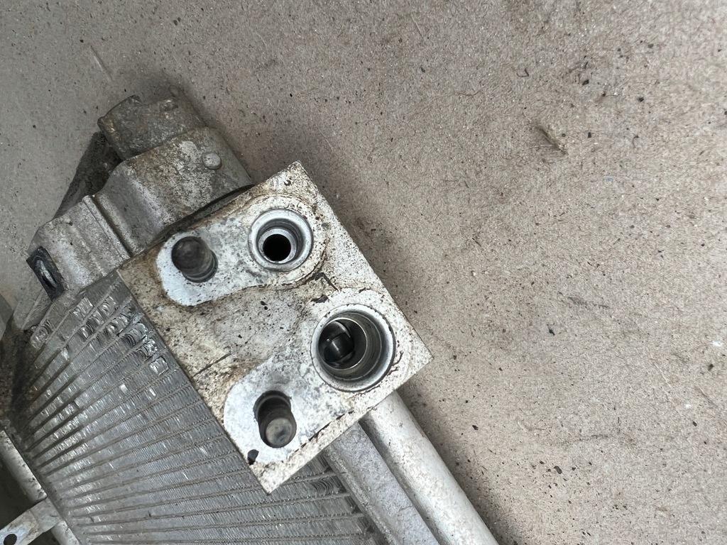 фото №7, Tesla s 4x4 радіатор кондиціонера права