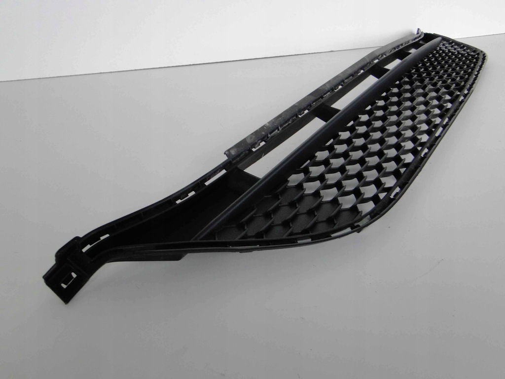 фото №15, Mercedes a177 w177 amg решётка бампер перед