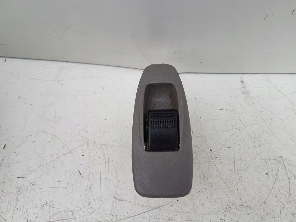 фото №1, Переключатель управление стекло левый задняя premacy eu