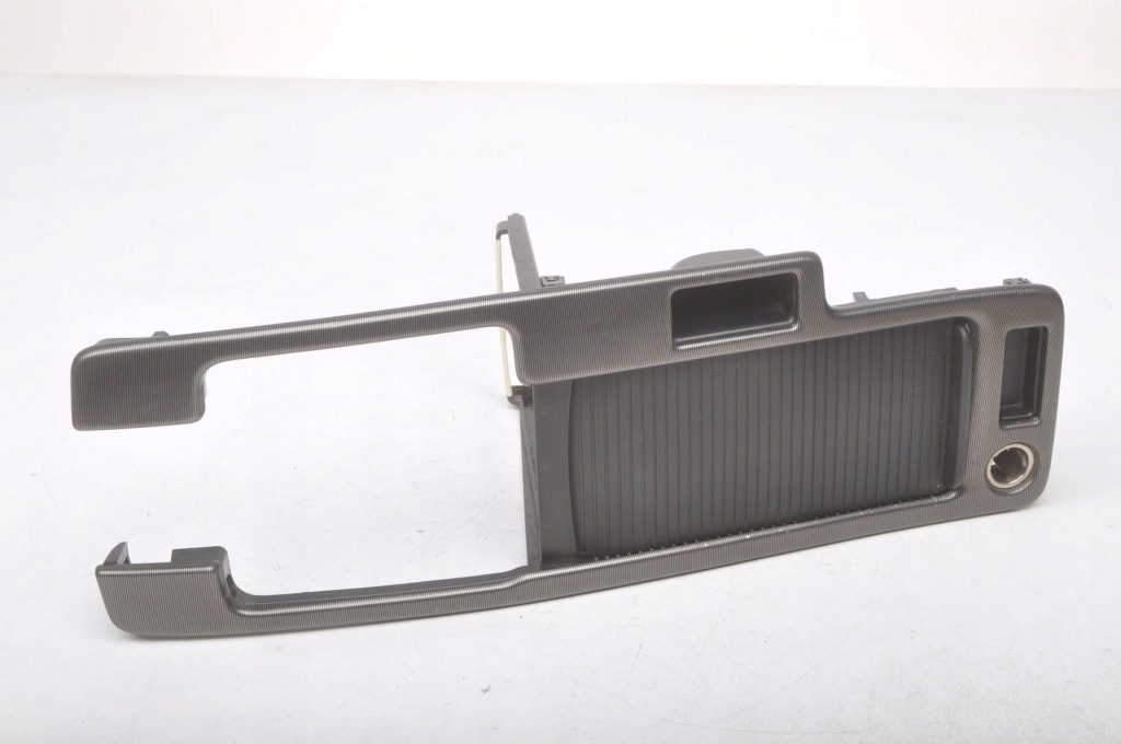 фото №1, Volvo c30 lift s40 ii v50 шторка бардачка 30755392