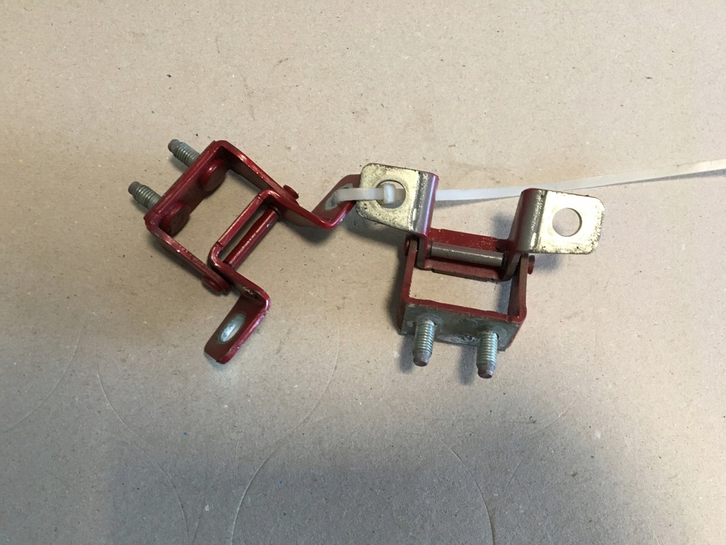 фото №1, Kia xceed 19- петли петля крышки багажника правый левый комплект