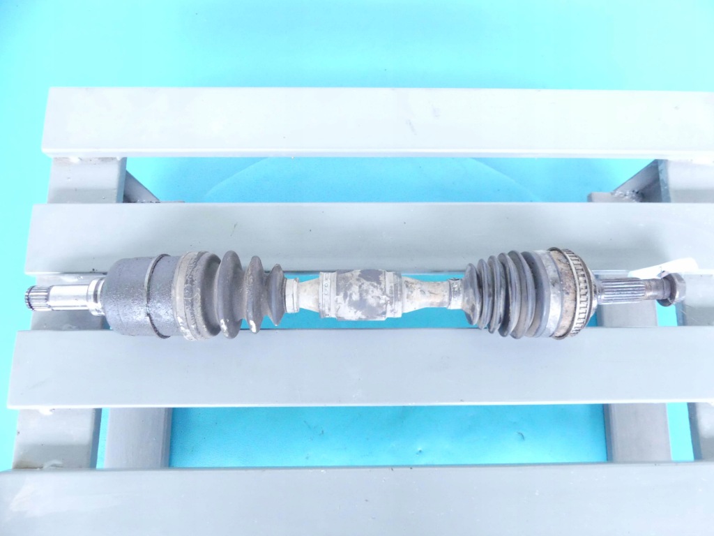 Купити Привідний вал ліва toyota corolla e11 рестайлінг  1.9d