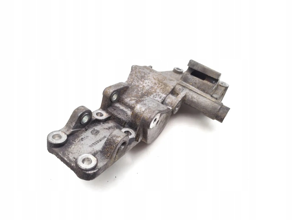 Купить Jeep compass кронштейн генератора 2.4 4x4 бензин 125kw 170 hp 2012 suv