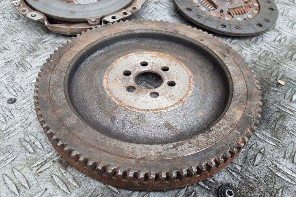 фото №10, Комплект сцепления toyota auris _e15_ 312100d040 1.4l дизель 66kw 2008