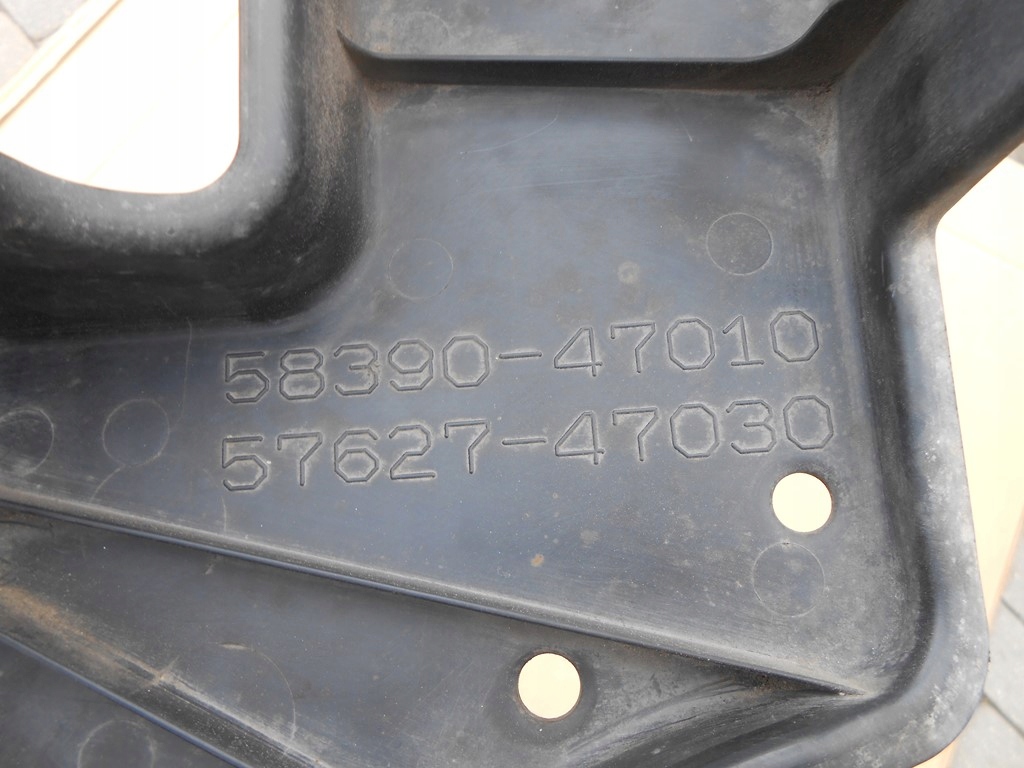 фото №4, Toyota prius iv захист підвіска права задня