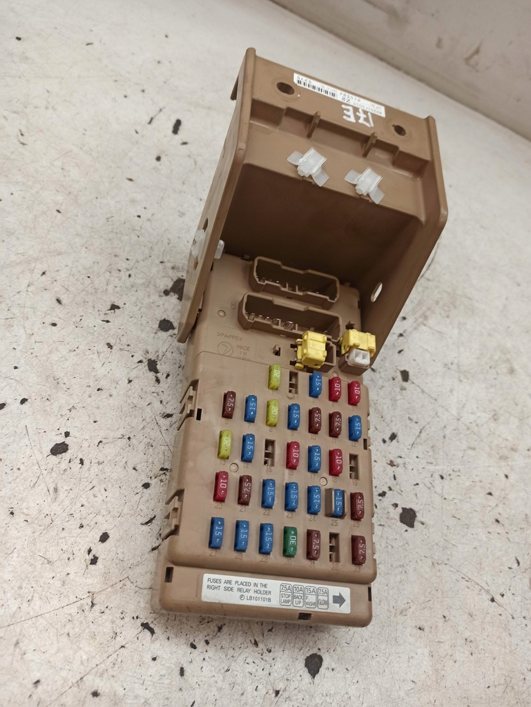 фото №5, Коробка запобіжників subaru оригінальний номер 82201fg010