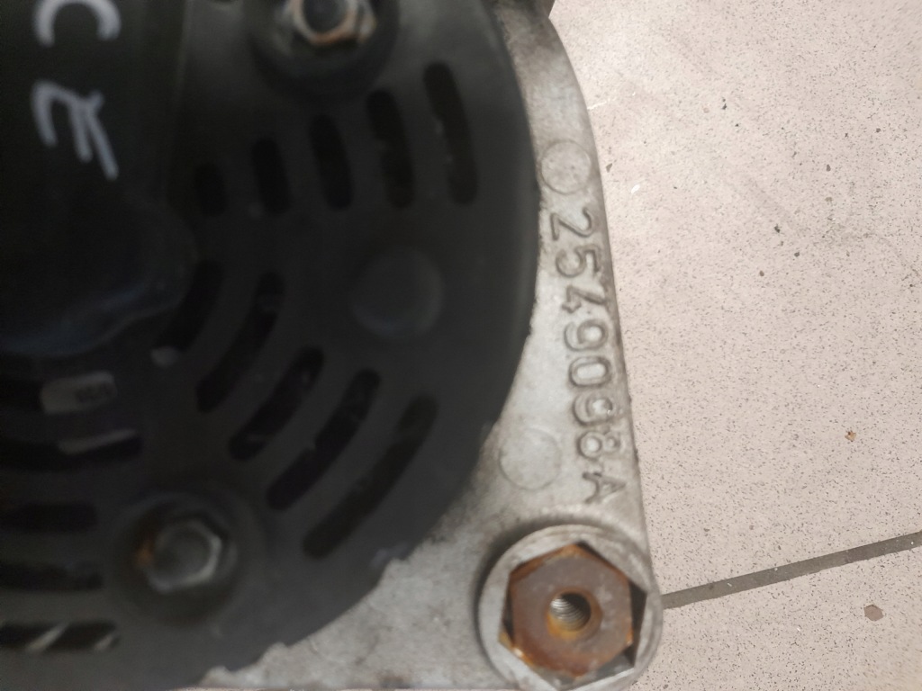 Генератор renault espace 4 megane 2 scenic 1.0 dci 2549098a c543596a Оригинал